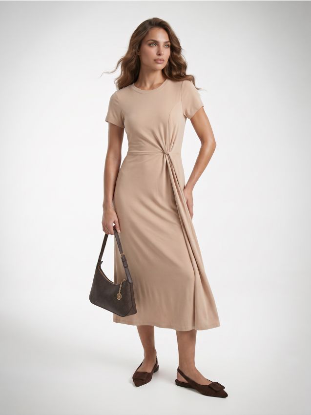 Sinsay - Rochie maxi tricotată cu plisuri decorative - nude