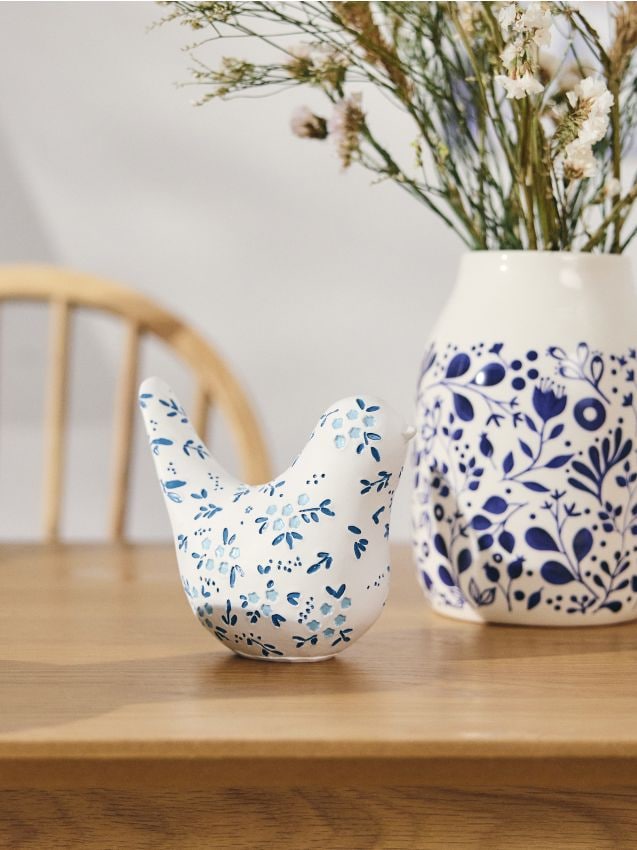 Sinsay - Decorațiune stativă în formă de pasăre cu motiv floral - bleumarin