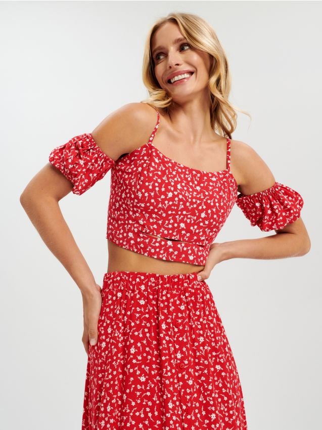 Peente õlapaeltega crop top - SINSAY