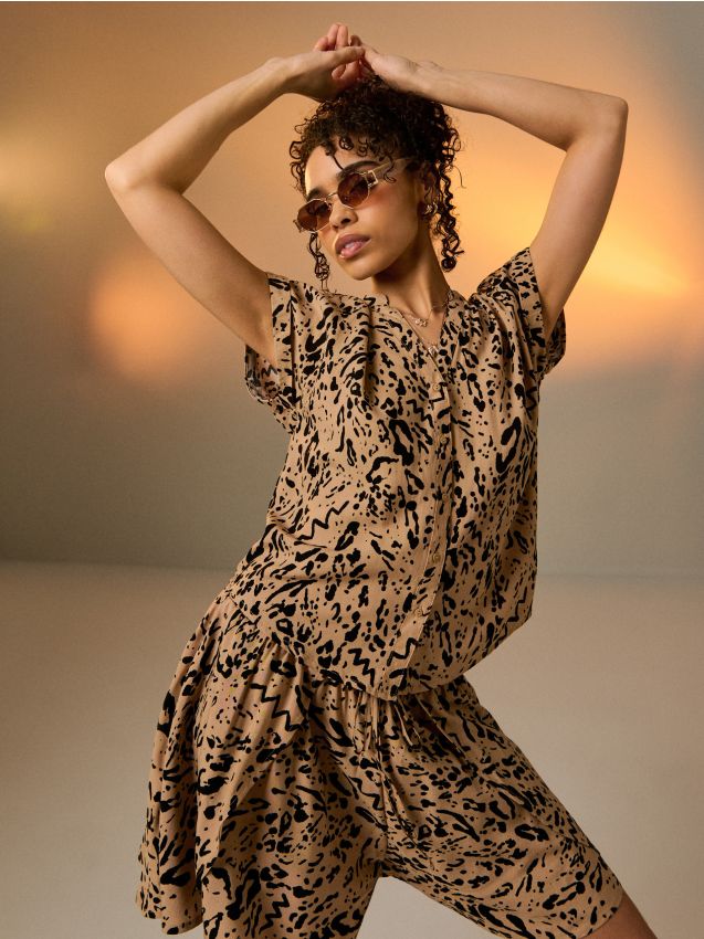 Sinsay - Ochelari de soare cu rame aurii - multicolor