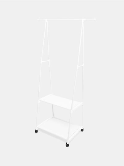 Κρεμάστρα ρούχων