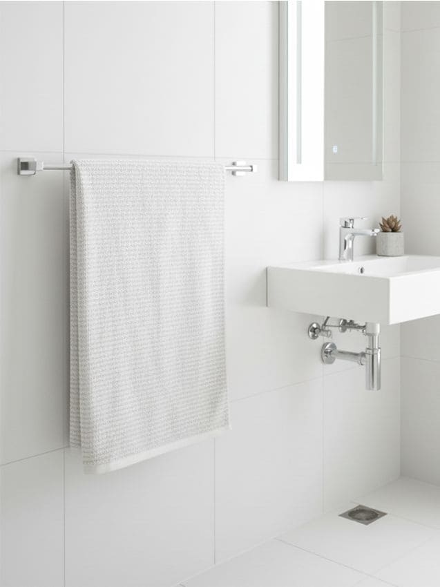 Sinsay - Jednofarebný bavlnený uterák - biela