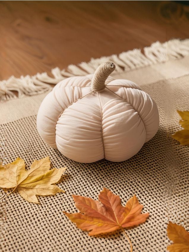 Sinsay - Decorațiune de sine stătătoare în formă de dovleac - bej
