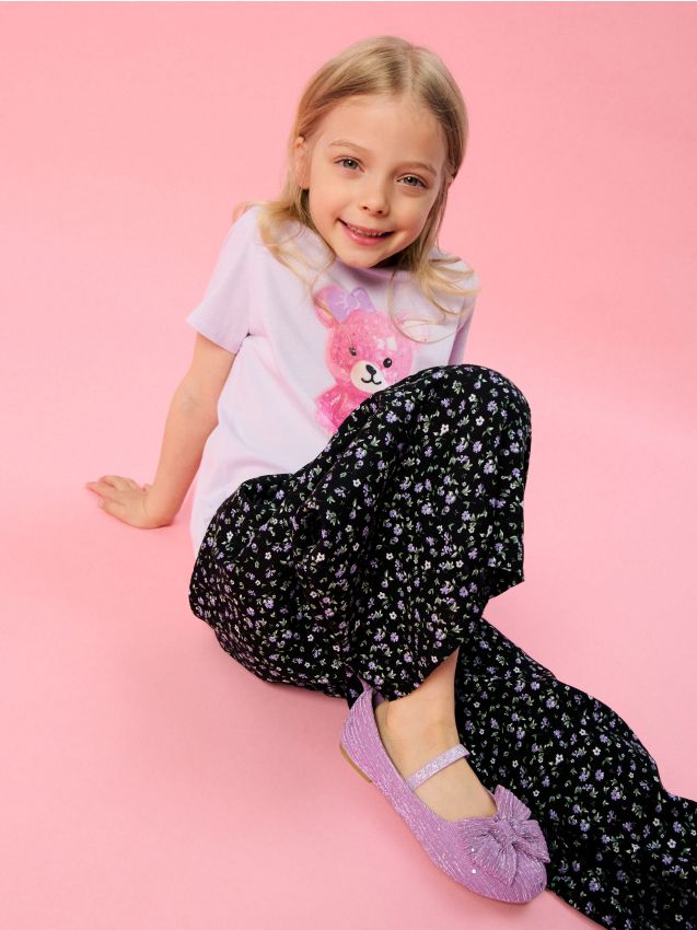 Sinsay - Pantaloni din viscoză wide leg cu model floral - negru