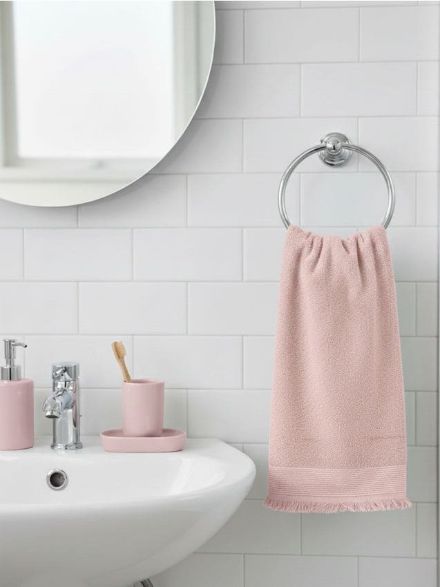 Sinsay - Bavlnený uterák s strapcami - pastelová ružová