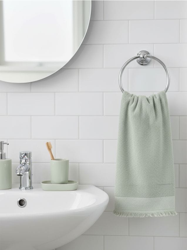 Sinsay - Bavlnený uterák s strapcami - svetlozelená