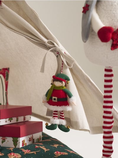 Dekoracja świąteczna w kształcie skrzata