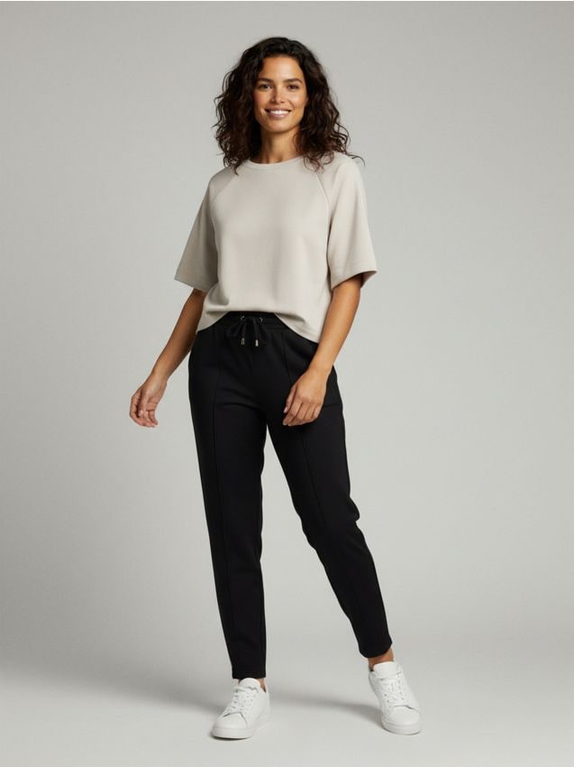 Sinsay - Spodnie cygaretki z dzianiny scuba - czarny