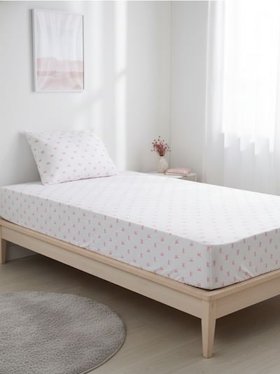 Долен чаршаф с ластик с цялостен принт на панделки