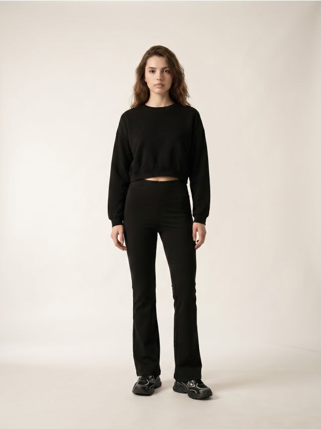 Sinsay - Pantaloni flare cu talie înaltă modelatoare - negru