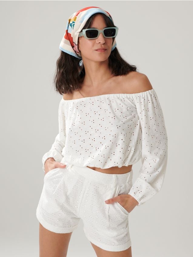 Kratke pantalone od tkanine - SINSAY