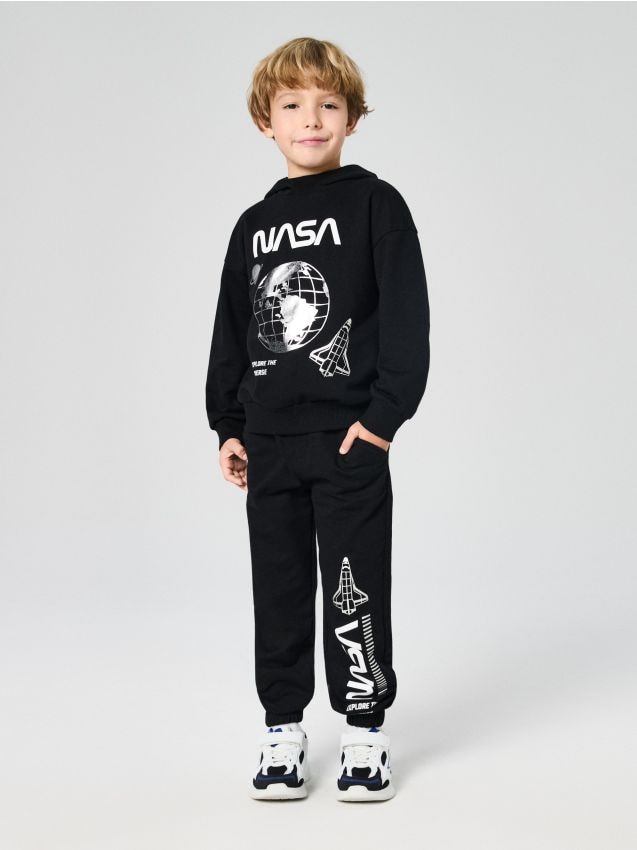 Sinsay - Pantaloni sport jogger NASA - negru