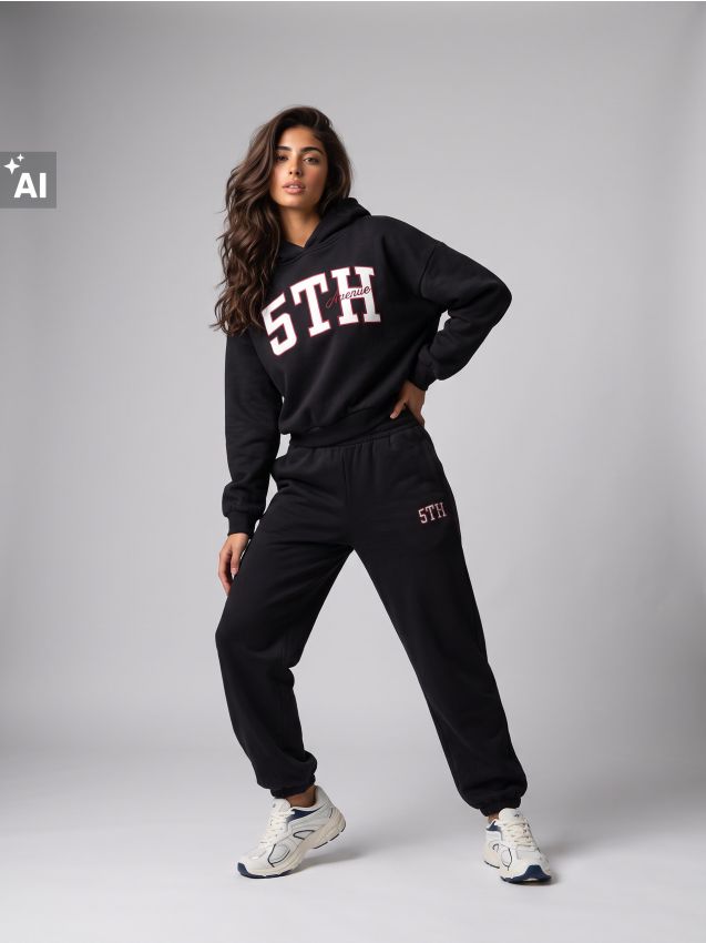 Sinsay - Pantaloni jogger cu broderie 5th Avenue - negru