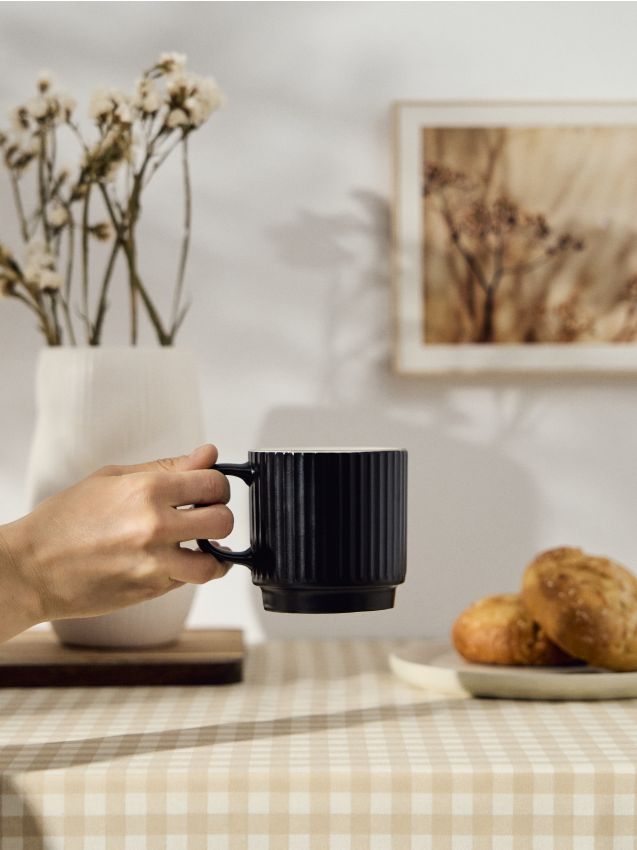 Sinsay - Tazza rigata - nero