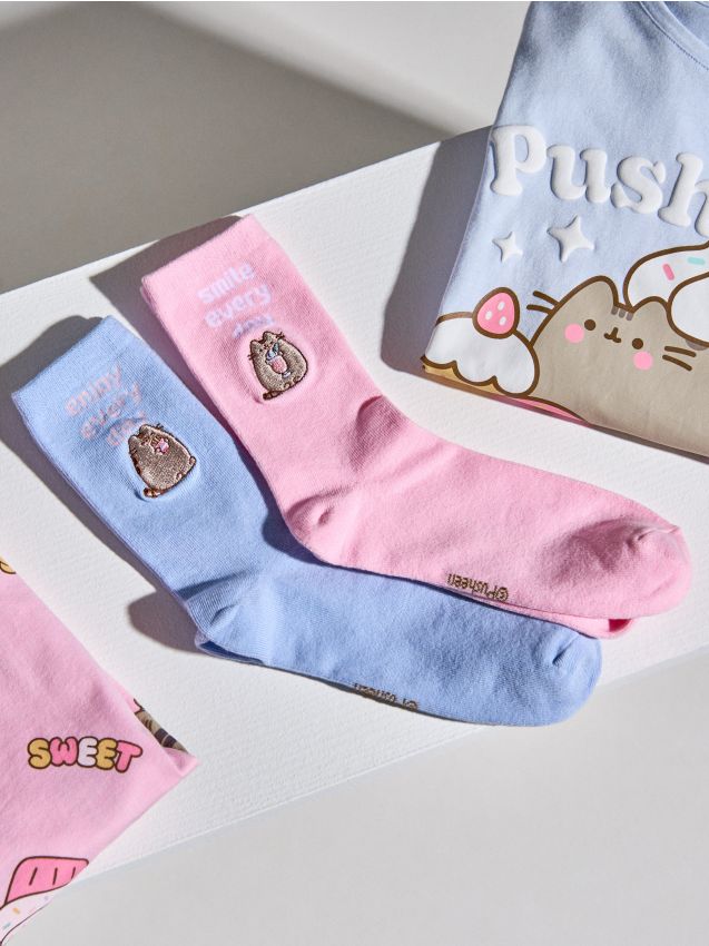 Sinsay - Bawełniane skarpetki z haftem 2 pack Pusheen the Cat - wielobarwny