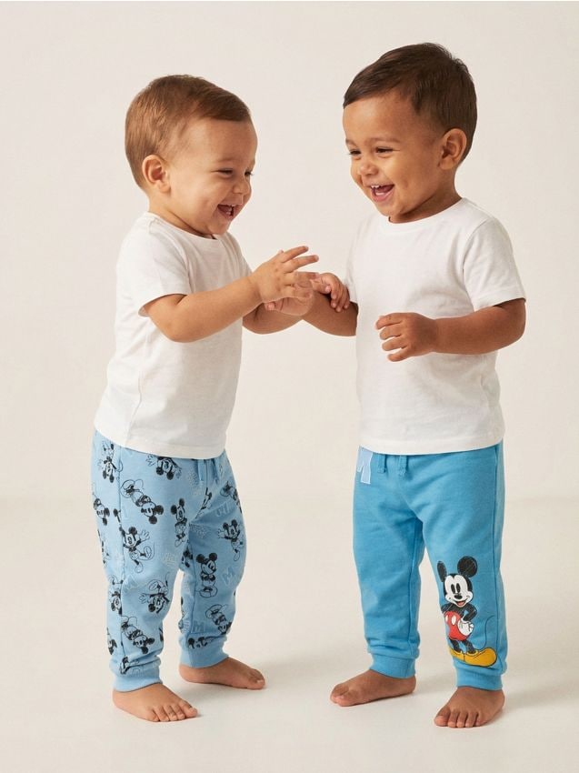 Sinsay - Pantaloni sport jogger Mickey Mouse - albastru