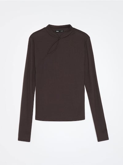 Bluse mit Stehkragen und dekorativem Tropfenausschnitt