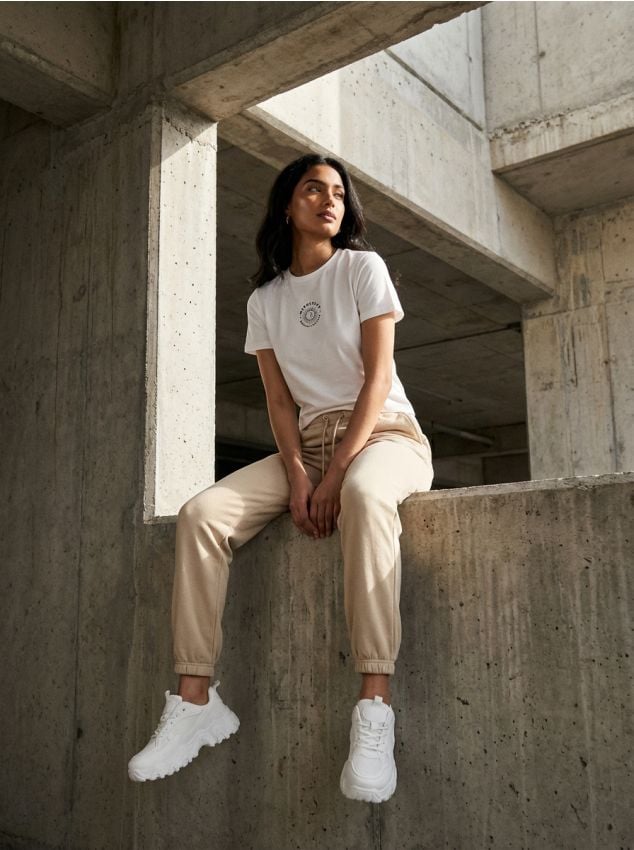 Sinsay - Pantaloni jogger din terry - nude