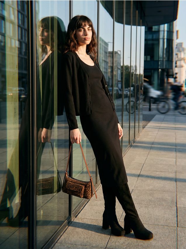 Sinsay - Rochie midi striată din viscoză - negru
