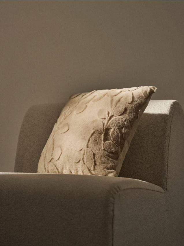 Sinsay - Pernă decorativă cu model texturat - crem