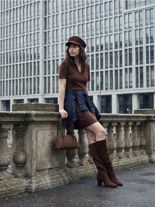 Abito midi in maglia con viscosa - marrone