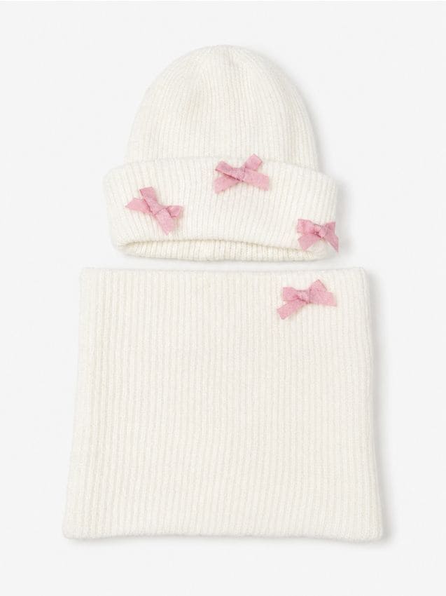 Sinsay - Set striat cu fundițe: căciulă beanie și guler 2 pack - crem