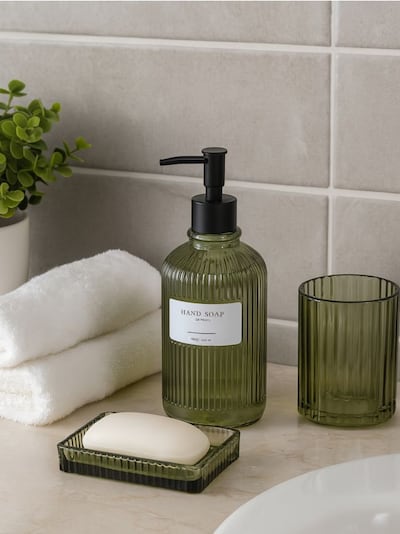 Σετ: Διανεμητής σαπουνιού, ποτήρι για οδοντόβουρτσες και σαπουνοθήκη