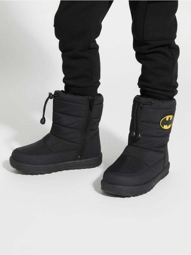 Sinsay - Zateplené snehule s elastickou šnúrkou Batman - čierna