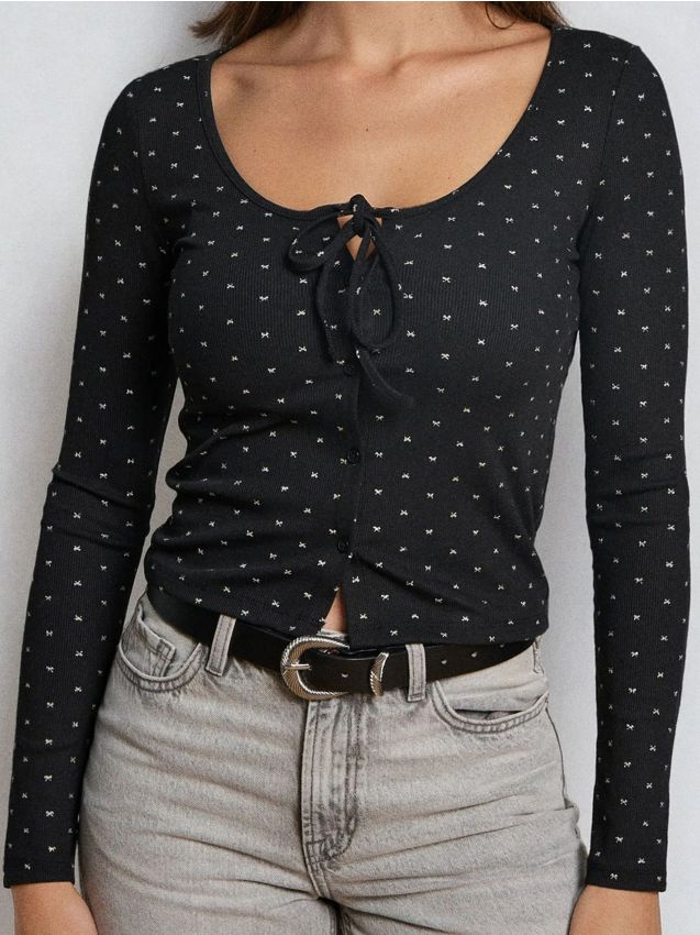 Sinsay - Rebrovaná blúzka - čierna