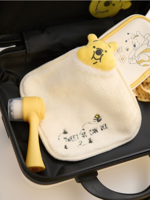 Ręcznik do twarzy Winnie the Pooh - SINSAY