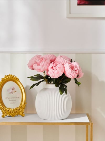 Декоративно изкуствено растение