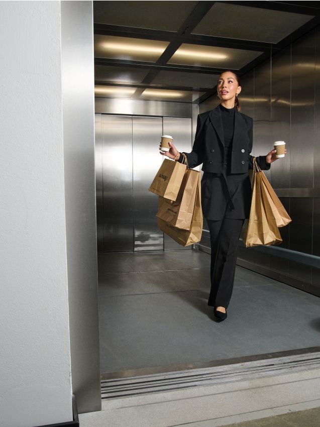 Sinsay - Krátke sako - čierna