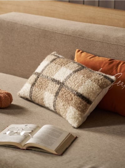 Párna műszőrme borítással