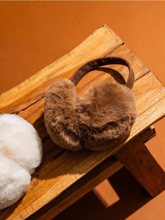 Sinsay - Klapky na uši - tmavohnedá