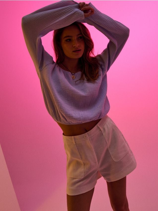 Sinsay - Pantaloni scurți cu adaos de in - crem