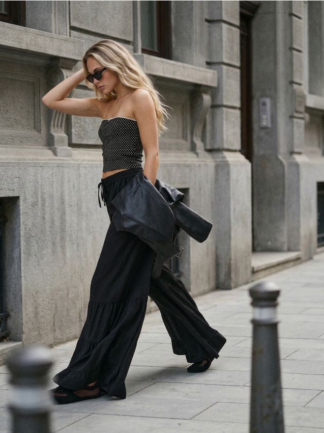 Sinsay - Szerokie spodnie z falbanami i wiązaniem w talii z wiskozą - czarny