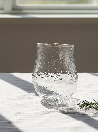 Ваза с неправилна форма