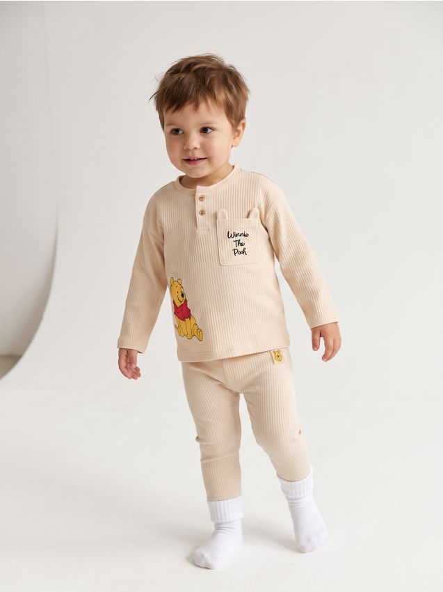 Sinsay - Set din bumbac: tricou și pantaloni Winnie the Pooh - crem