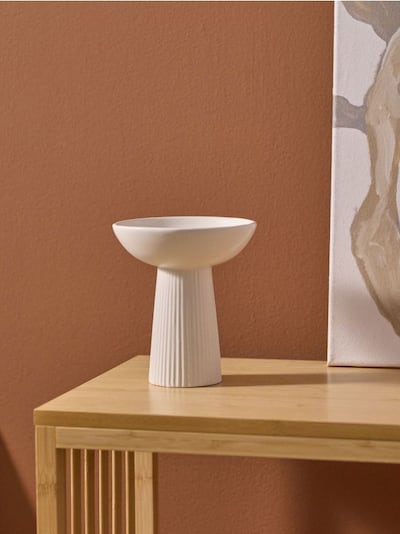 Taca dekoracyjna na nóżce