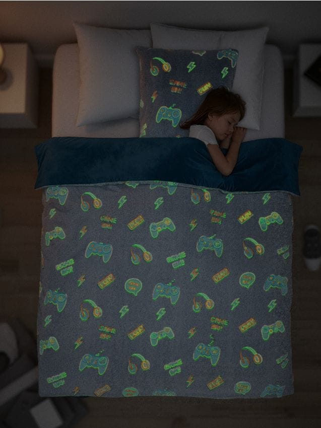 Sinsay - Sada flísovej posteľnej bielizne s fluorescenčným vzorom - stredne sivá