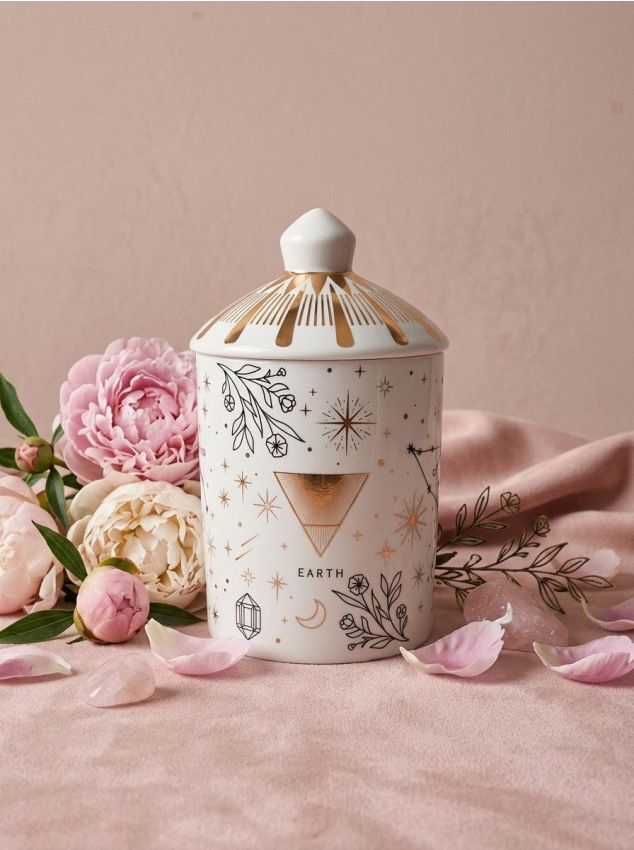 Sinsay - Lumânare parfumată cu motiv zodiacal, cu parfum de bujor și piele întoarsă roz - auriu