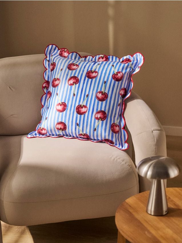 Sinsay - Husă de pernă cu motiv cireșe - multicolor