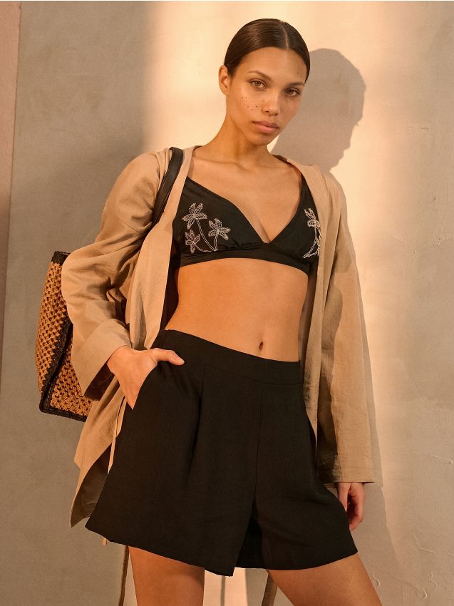 Sinsay - Șorturi largi din viscoză - negru