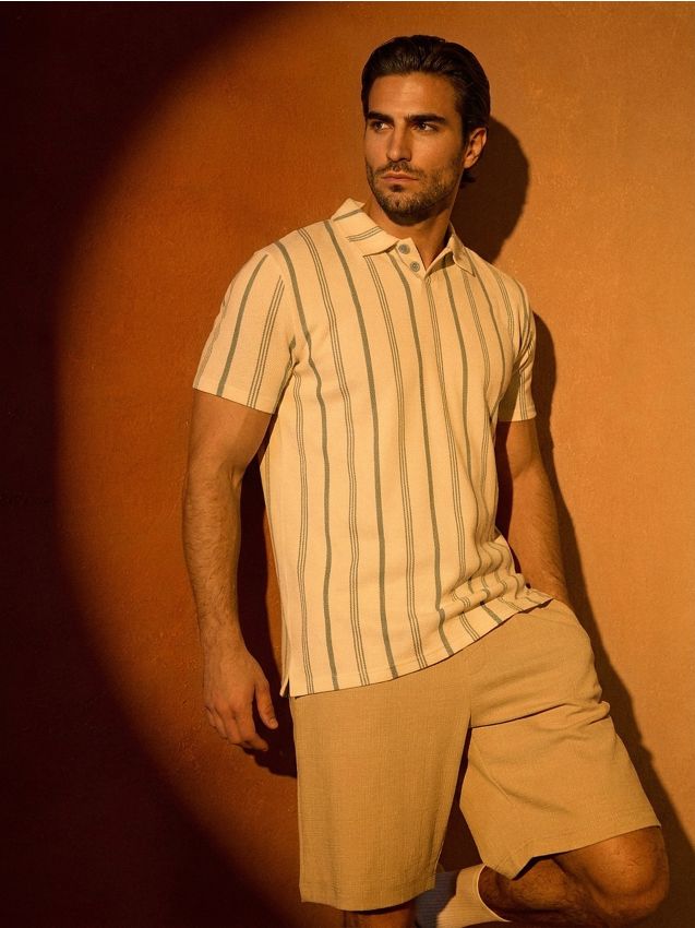 Sinsay - Tricou polo din bumbac cu dungi - crem