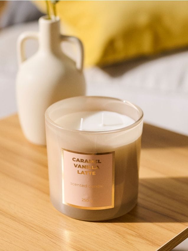 Mirisna sveća Caramel Vanilla Latte - SINSAY