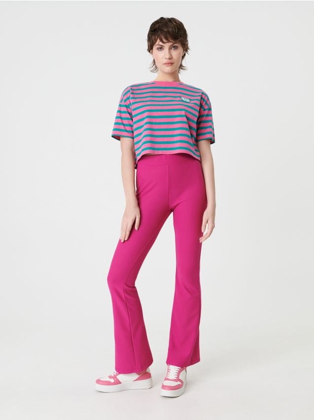 Crop top cu broderie - SINSAY