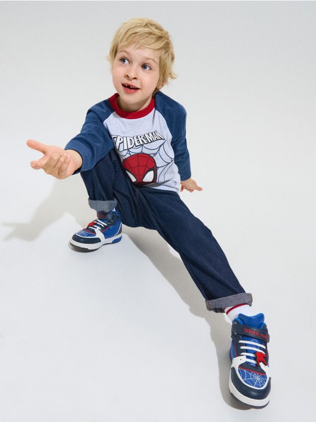 Sinsay - Tenși înalți din imitație de piele cu lumini LED Spider-Man - bleumarin