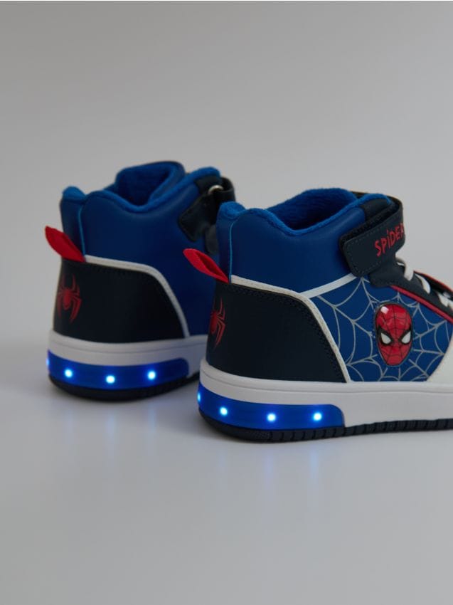 Kõrged kunstnahast tennised LED-tuledega Spider-Man