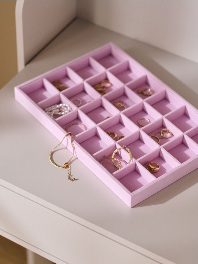 Organizator - SINSAY