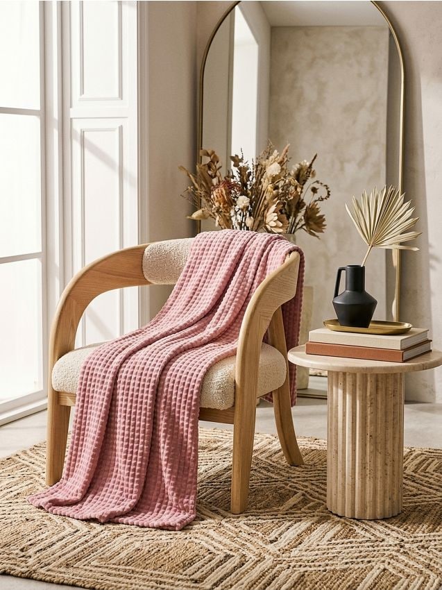 Sinsay - Pătură cu model în relief tip carouri - roz-pastel